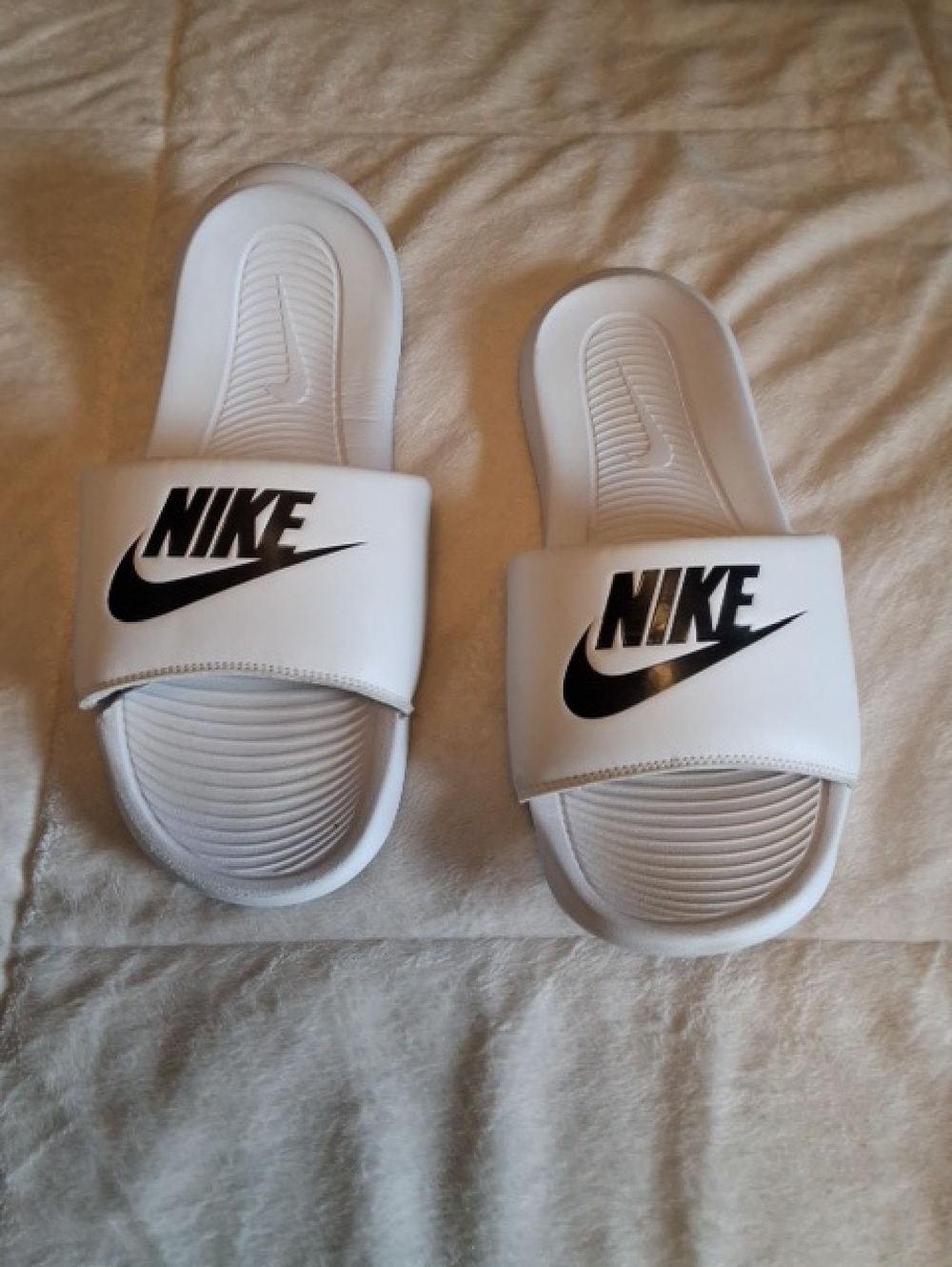 Nike White and Black Logo Slide Sandals